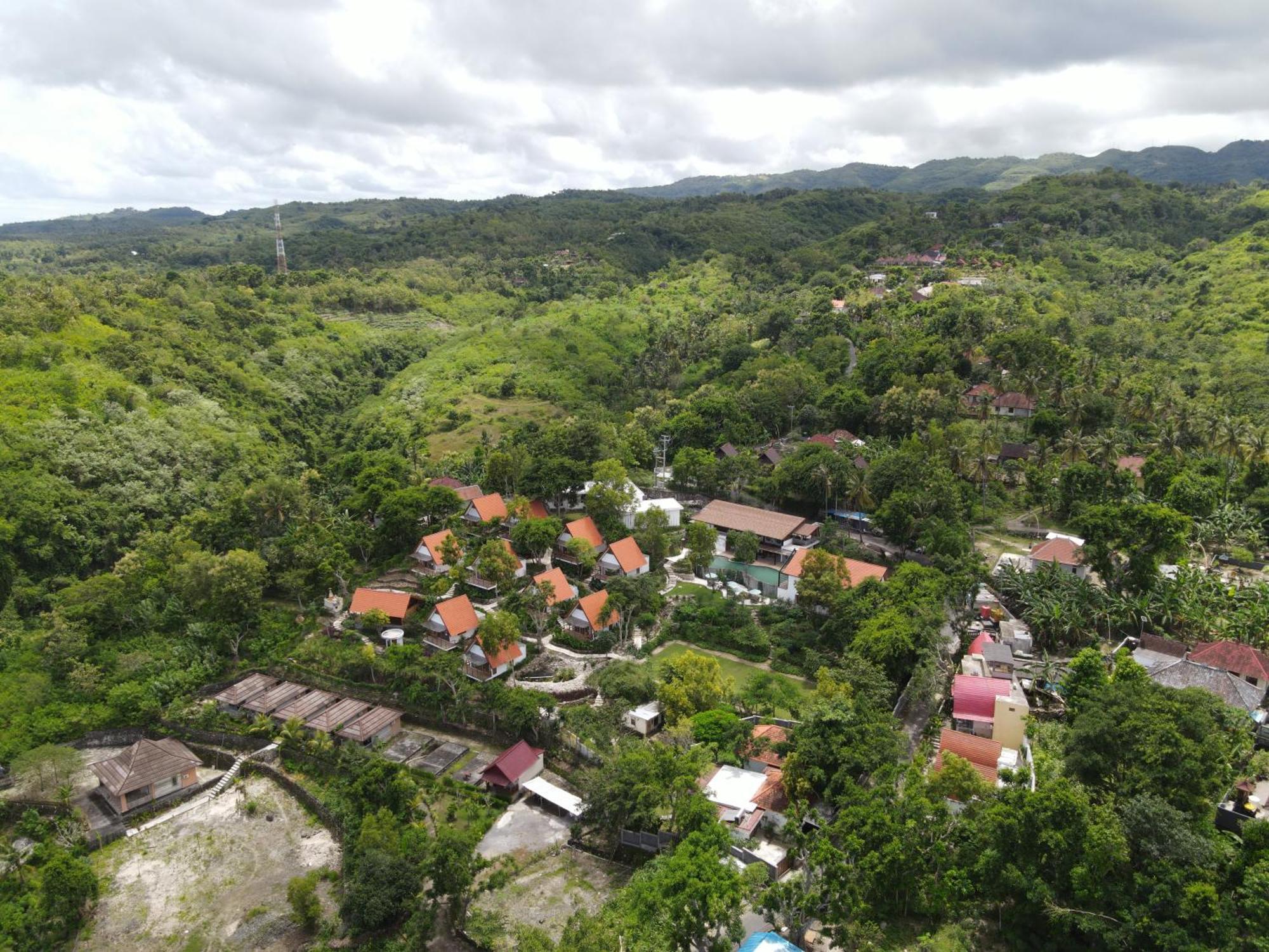Deep Roots Dive & Yoga Resort Ped Exterior photo